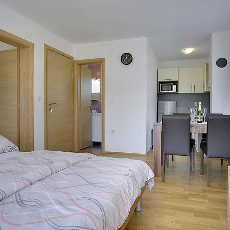 Apartments Kralj Медулин Экстерьер фото