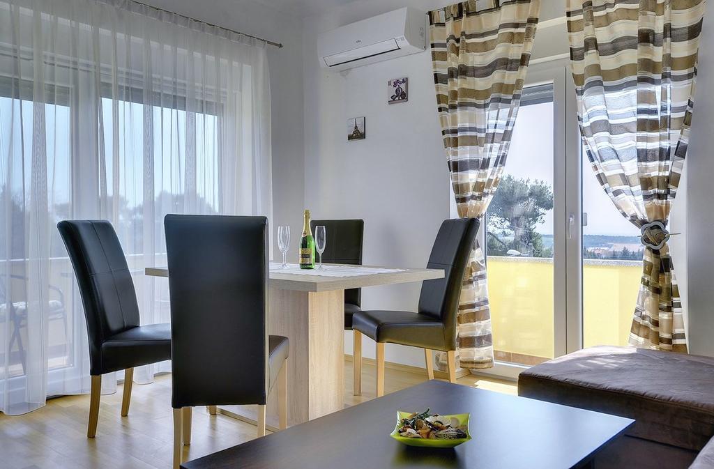 Apartments Kralj Медулин Экстерьер фото