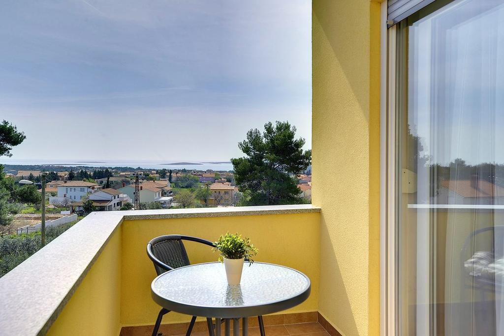 Apartments Kralj Медулин Экстерьер фото
