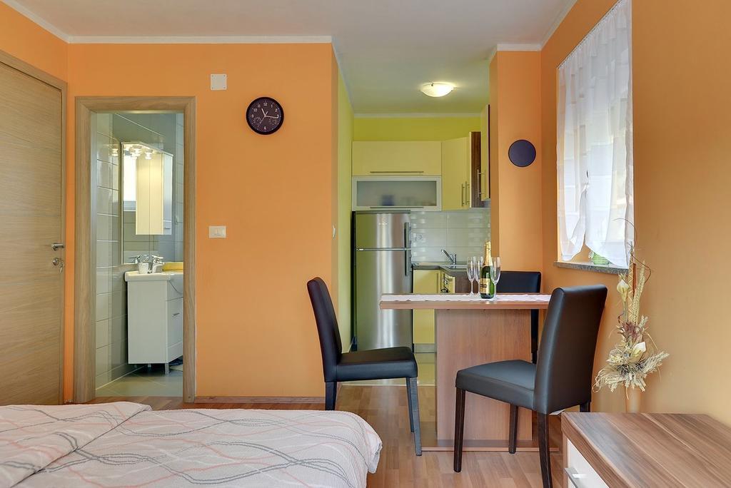 Apartments Kralj Медулин Экстерьер фото
