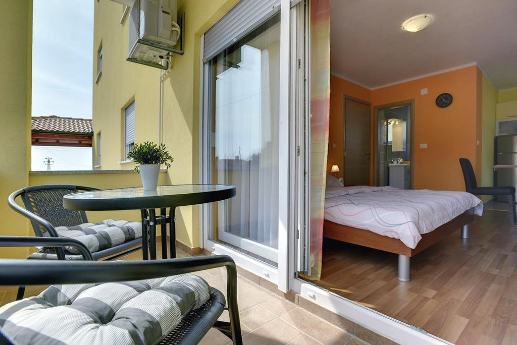 Apartments Kralj Медулин Экстерьер фото