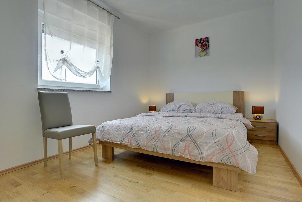 Apartments Kralj Медулин Экстерьер фото